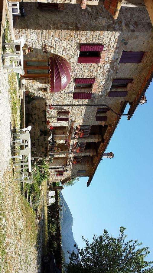 Agriturismo Casteldardo Guest House Trichiana Luaran gambar